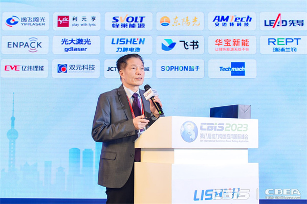 越南Vingroup JSC公司董事長助理阮德坦:VinFast——向世界提供綠色能源